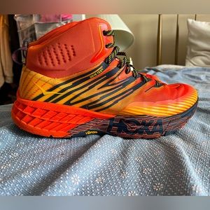 Hoka One One SpeedGoat GTX Mid
